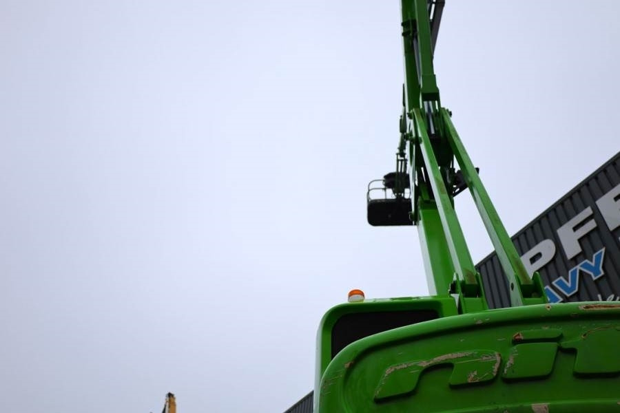 Niftylift HR21D 4x4 MK2 Diesel, 4x4 Drive, 21m Working Heigh - Boom artikulasi: gambar 3 Niftylift HR21D 4x4 MK2 Diesel, 4x4 Drive, 21m Working Heigh - Boom artikulasi: gambar 3