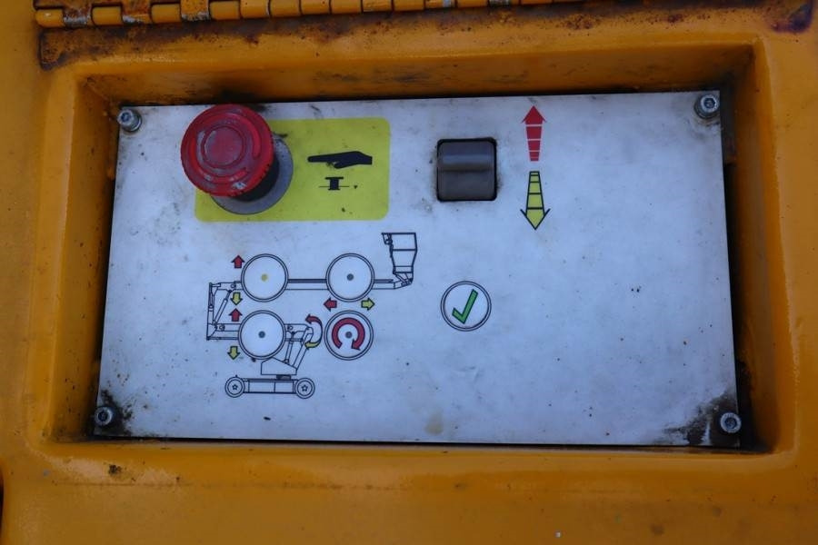 Snorkel A38E Electric, 13.5m Working Height, 6.1m Reach, 2 - Boom artikulasi: gambar 5 Snorkel A38E Electric, 13.5m Working Height, 6.1m Reach, 2 - Boom artikulasi: gambar 5