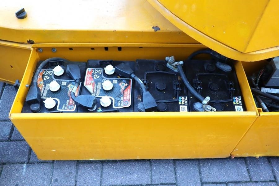 Snorkel A38E Electric, 13.5m Working Height, 6.1m Reach, 2 - Boom artikulasi: gambar 5 Snorkel A38E Electric, 13.5m Working Height, 6.1m Reach, 2 - Boom artikulasi: gambar 5