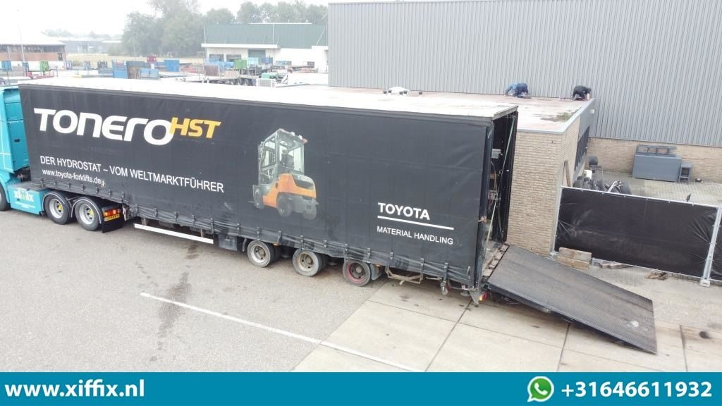 Wiese 3-ass. Semi dieplader met huifopbouw / Wiese 9 tons laadklep - Semi-trailer low bed: gambar 2 Wiese 3-ass. Semi dieplader met huifopbouw / Wiese 9 tons laadklep - Semi-trailer low bed: gambar 2