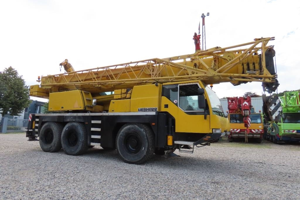 Liebherr LTM 1055-1 - Derek semua medan: gambar 2 Liebherr LTM 1055-1 - Derek semua medan: gambar 2