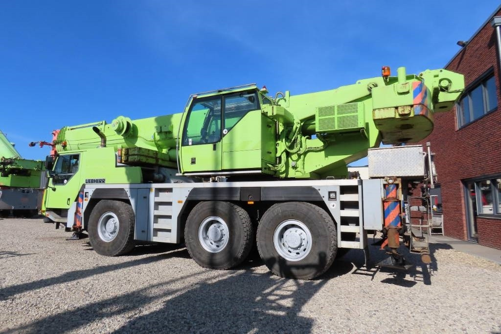 Liebherr LTM 1055-3.2 - Derek semua medan: gambar 4 Liebherr LTM 1055-3.2 - Derek semua medan: gambar 4