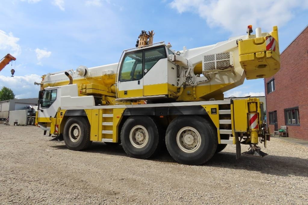 Liebherr LTM 1055-3.2 - Derek semua medan: gambar 4 Liebherr LTM 1055-3.2 - Derek semua medan: gambar 4