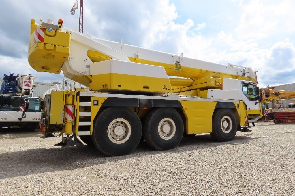 Liebherr LTM 1055-3.2 - Derek semua medan: gambar 3 Liebherr LTM 1055-3.2 - Derek semua medan: gambar 3