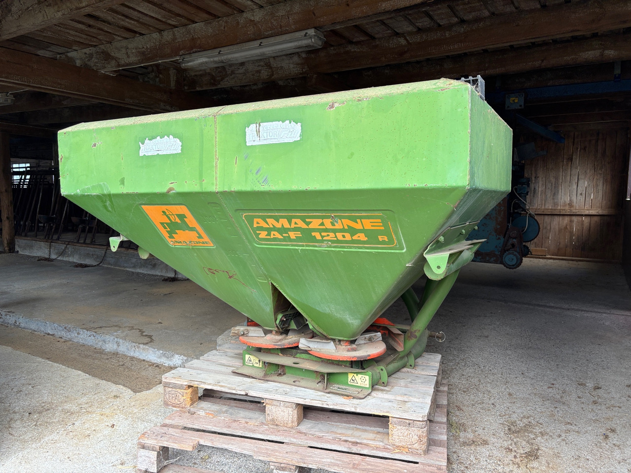 Amazone ZA-F 1204 R - Penyebar pupuk: gambar 1 Amazone ZA-F 1204 R - Penyebar pupuk: gambar 1