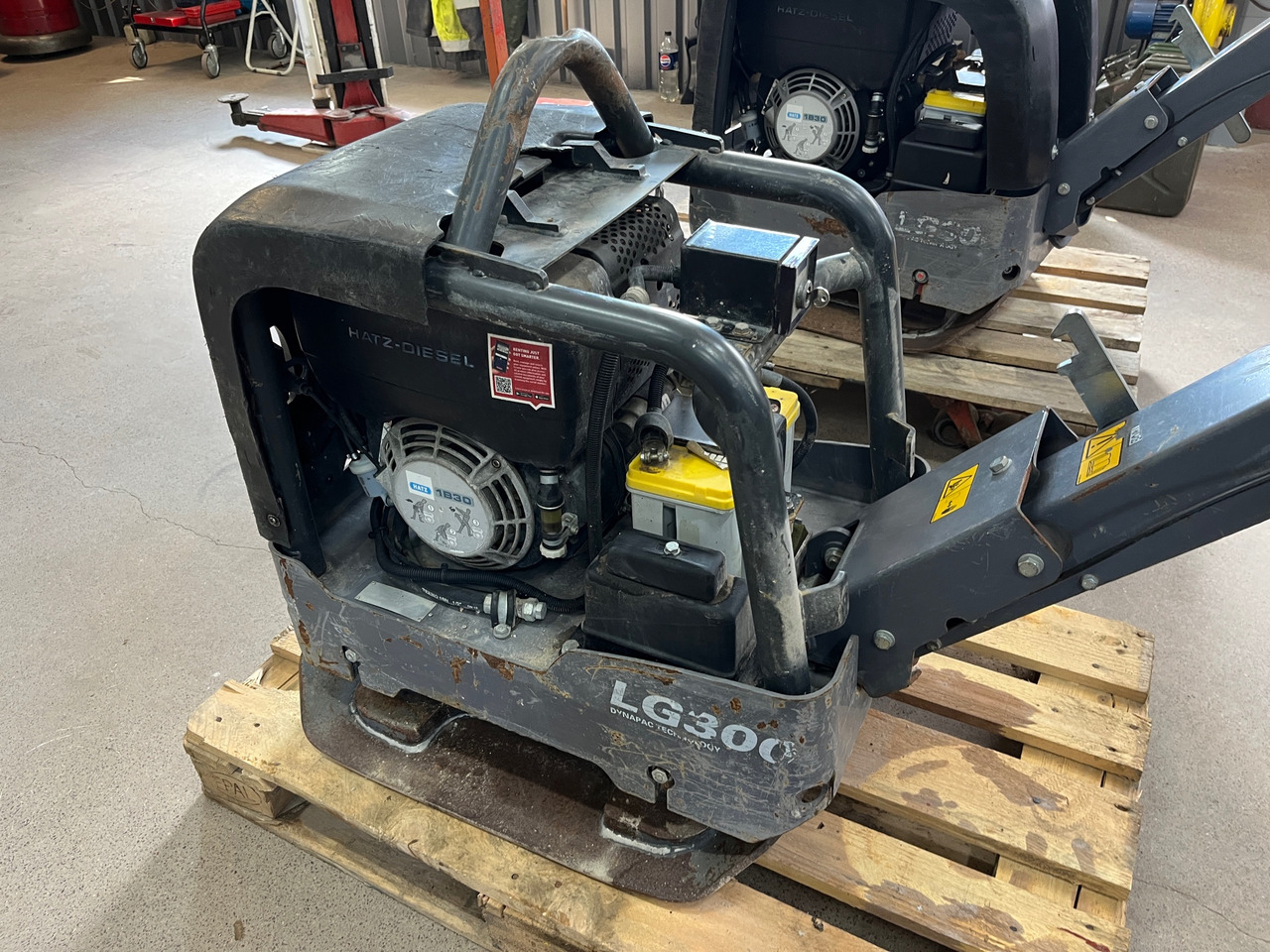 Atlas Copco LG300 - Pelat getar: gambar 1 Atlas Copco LG300 - Pelat getar: gambar 1