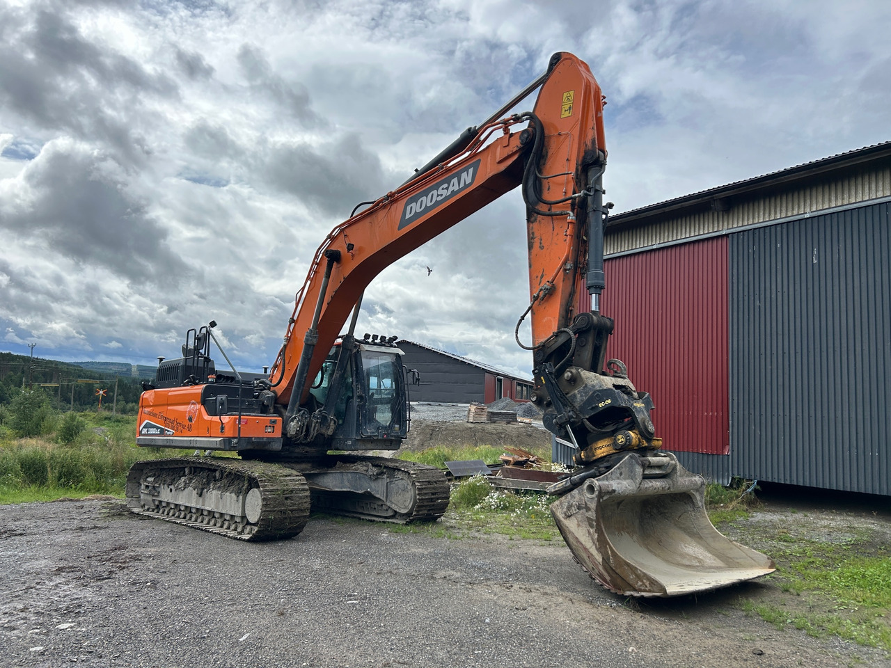 Doosan DX300LC-7 - Ekskavator: gambar 1 Doosan DX300LC-7 - Ekskavator: gambar 1