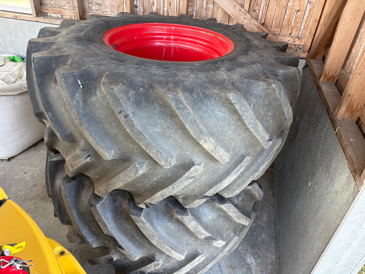 Fendt 30.5R32 - Ban untuk Peralatan pertanian: gambar 1 Fendt 30.5R32 - Ban untuk Peralatan pertanian: gambar 1