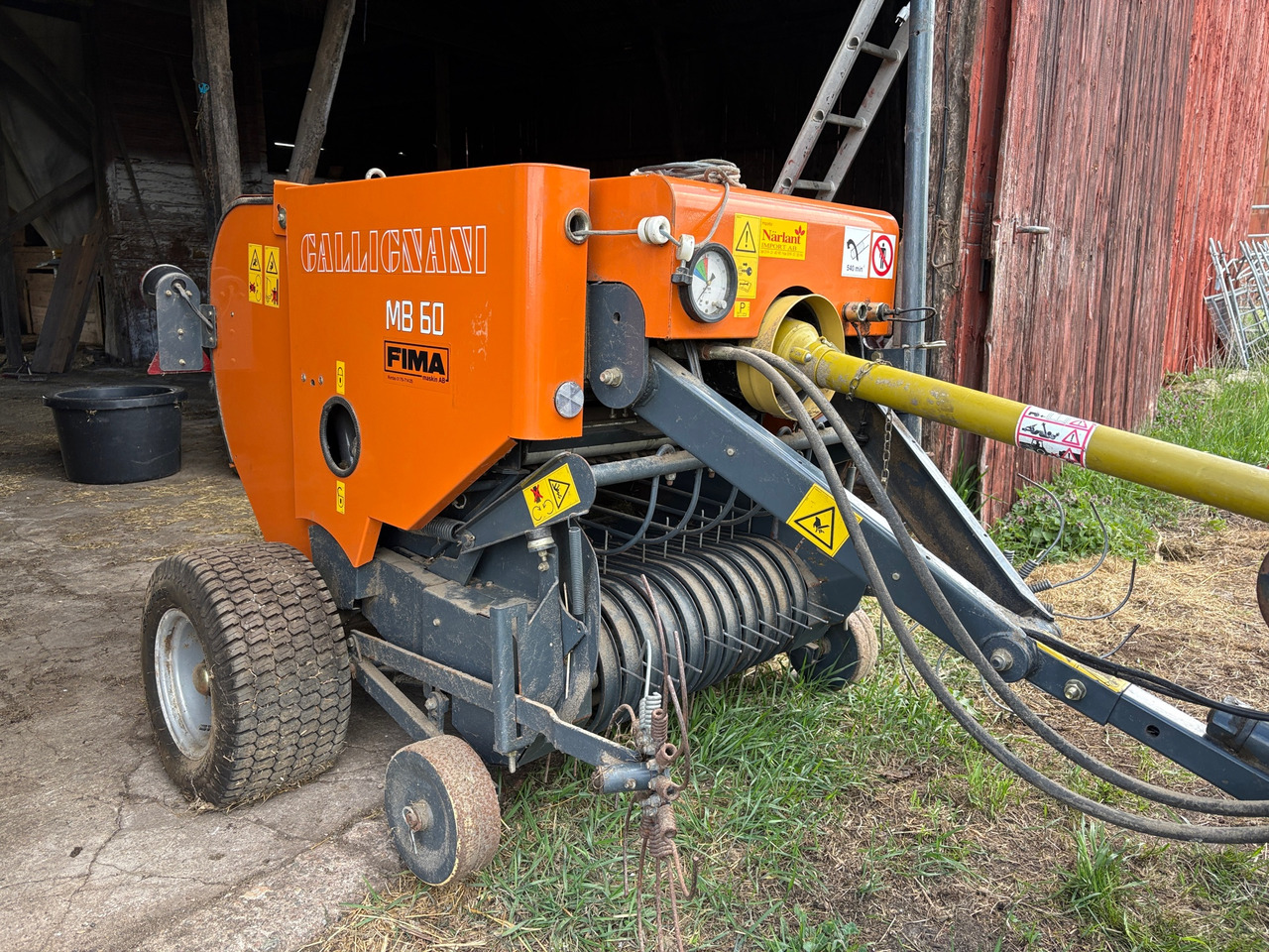 Gallignani MB 60 - Baler bulat: gambar 1 Gallignani MB 60 - Baler bulat: gambar 1