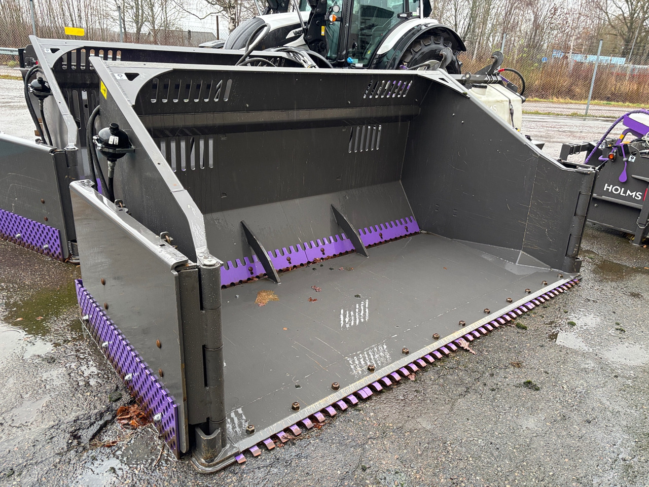 Holms MS400 FROT.1 - Ember loader: gambar 1 Holms MS400 FROT.1 - Ember loader: gambar 1