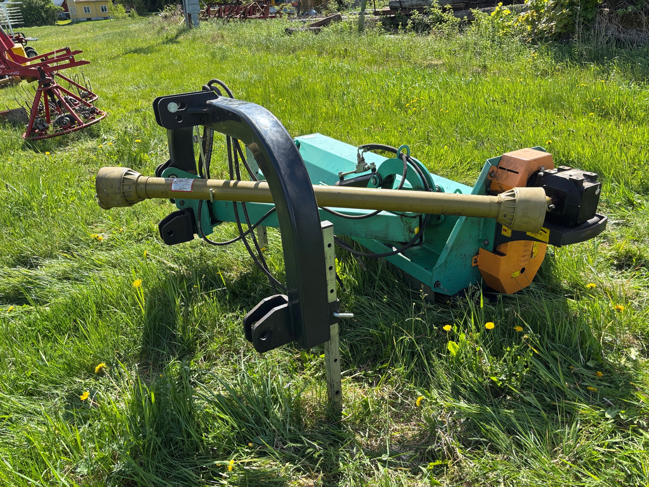 Kellfri 180 - Mesin pemotong chopper/ Mulcher: gambar 1 Kellfri 180 - Mesin pemotong chopper/ Mulcher: gambar 1