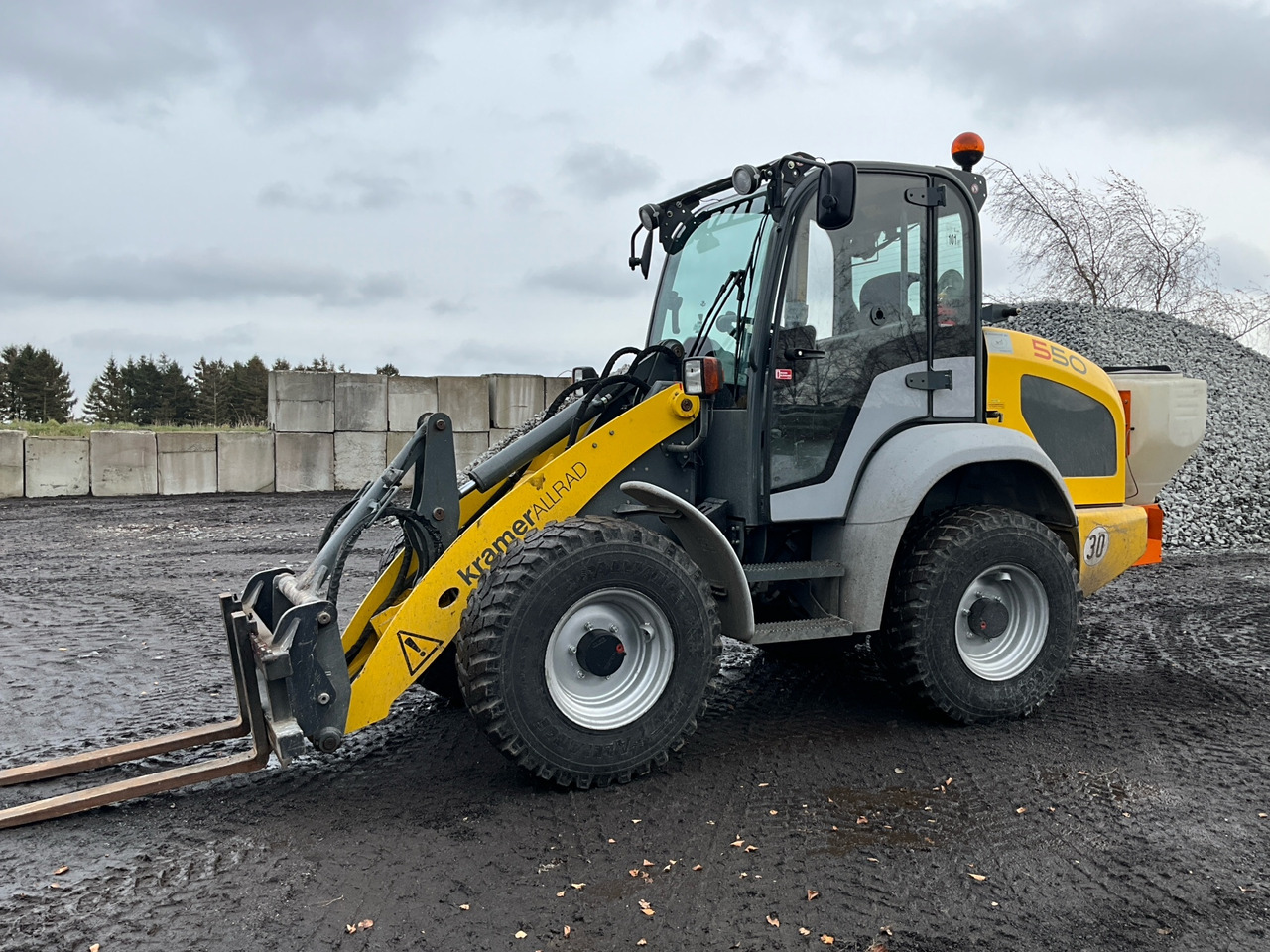 Kramer Allrad 550 - Wheel loader: gambar 1 Kramer Allrad 550 - Wheel loader: gambar 1