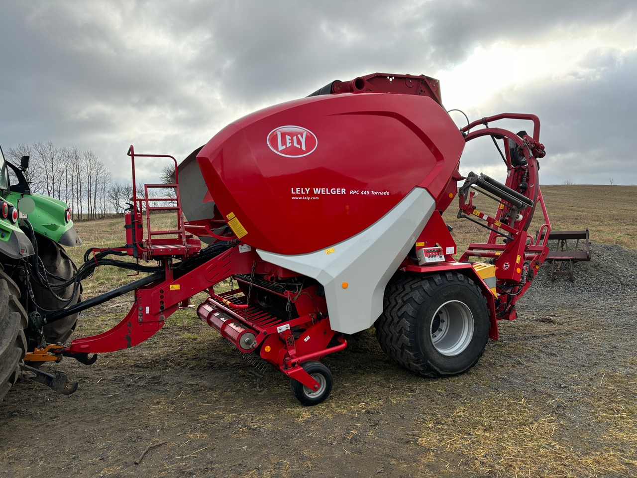 Lely Welger RPC 445 Tornado - Baler bulat: gambar 1 Lely Welger RPC 445 Tornado - Baler bulat: gambar 1