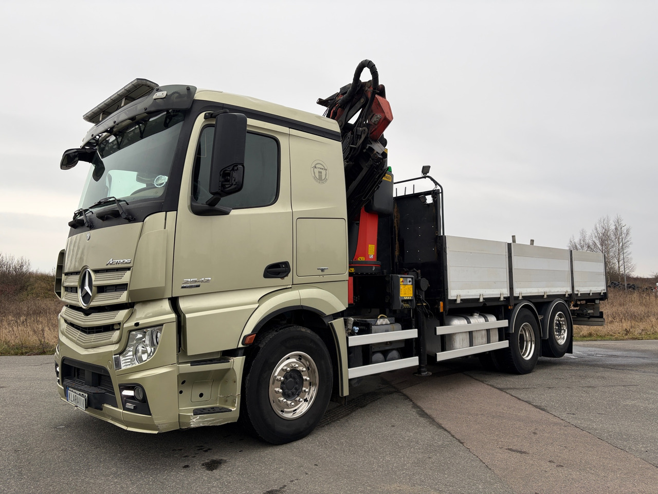 Mercedes-Benz Actros 2542 - Truk derek: gambar 1 Mercedes-Benz Actros 2542 - Truk derek: gambar 1