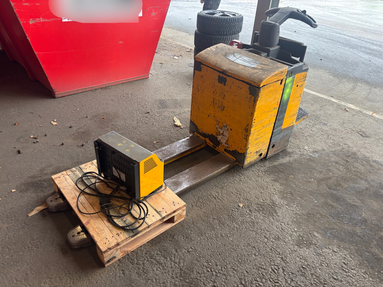 Jungheinrich ERE 120 - Peralatan untuk menangani material: gambar 1 Jungheinrich ERE 120 - Peralatan untuk menangani material: gambar 1