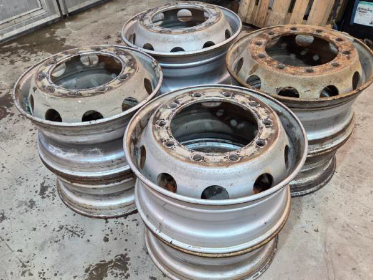 Scania Driv - Pelek untuk Truk: gambar 1 Scania Driv - Pelek untuk Truk: gambar 1