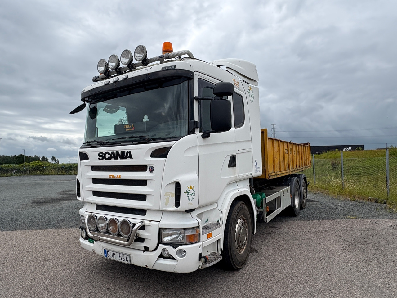 Scania R124 420 - Hook lift: gambar 1 Scania R124 420 - Hook lift: gambar 1