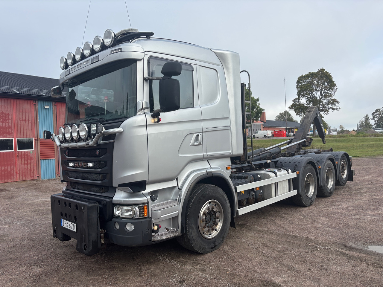 Scania R580LB8X2*4HNB - Hook lift: gambar 1 Scania R580LB8X2*4HNB - Hook lift: gambar 1