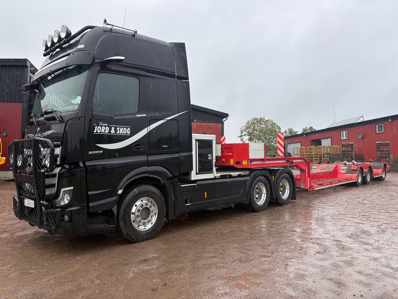 Mercedes-Benz 3353 6x4 Actros Giga Space - Truk: gambar 1 Mercedes-Benz 3353 6x4 Actros Giga Space - Truk: gambar 1