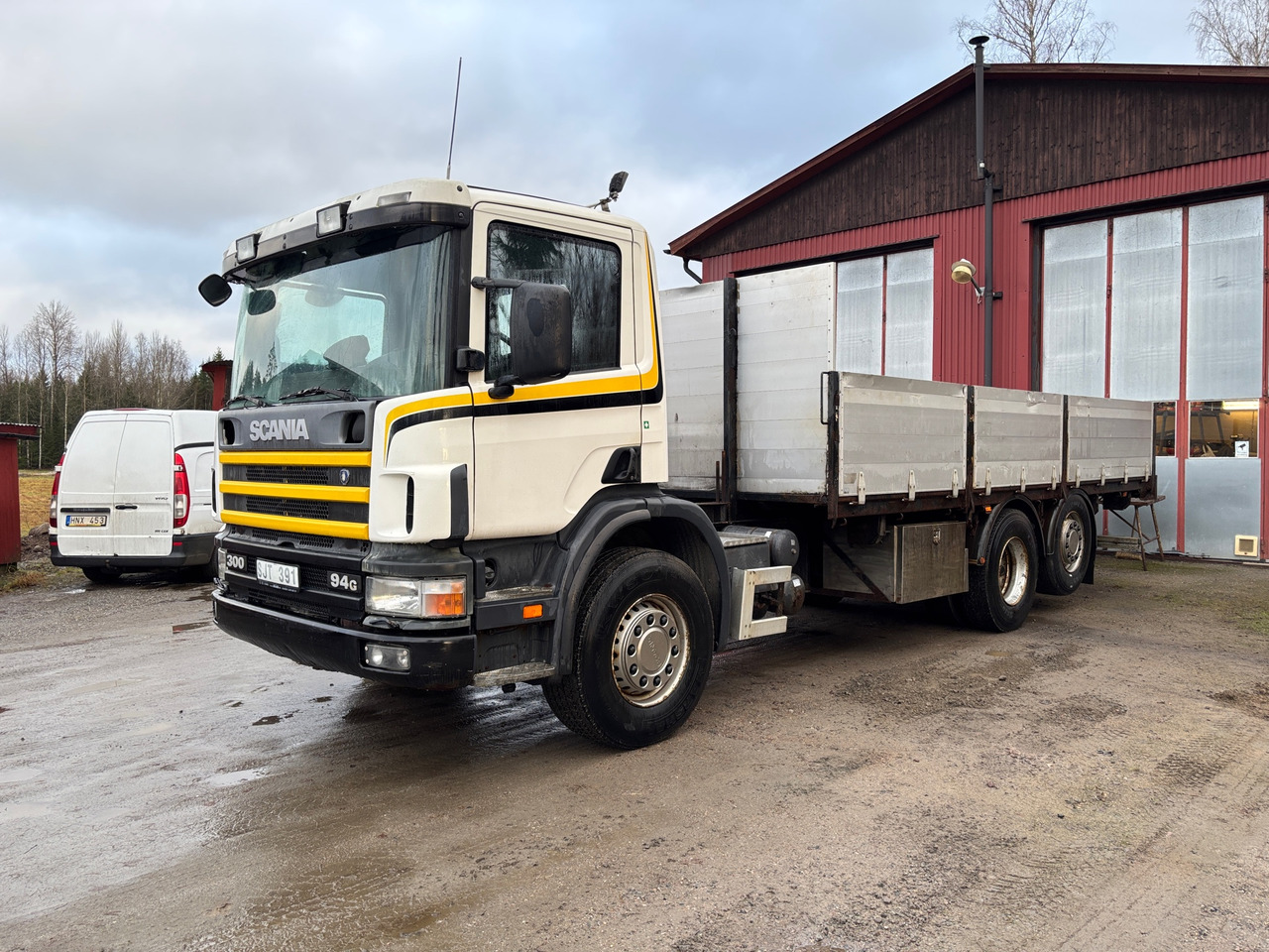 Scania P94G 300 - Truk: gambar 1 Scania P94G 300 - Truk: gambar 1