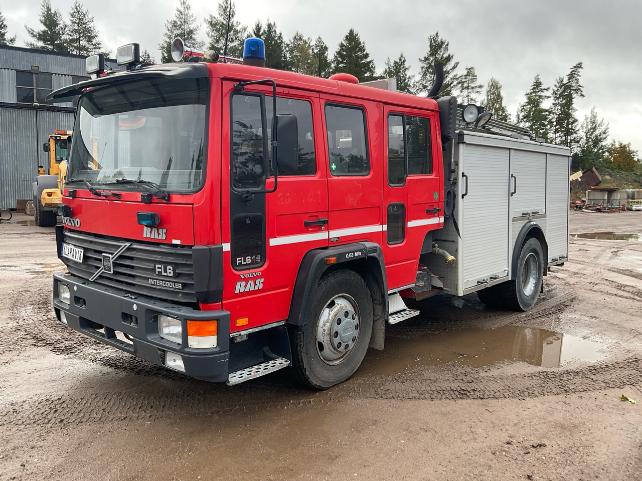 Volvo FL614 - Truk: gambar 1 Volvo FL614 - Truk: gambar 1