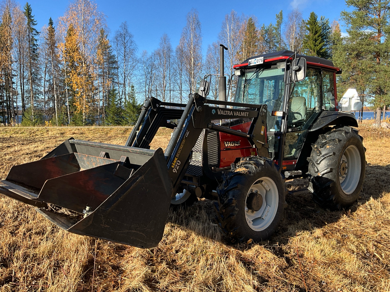 Valtra Valmet 600-4 - Traktor: gambar 1 Valtra Valmet 600-4 - Traktor: gambar 1