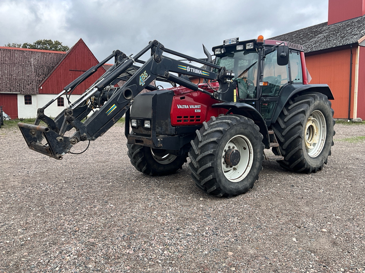Valtra Valmet 8350-4 - Traktor: gambar 1 Valtra Valmet 8350-4 - Traktor: gambar 1