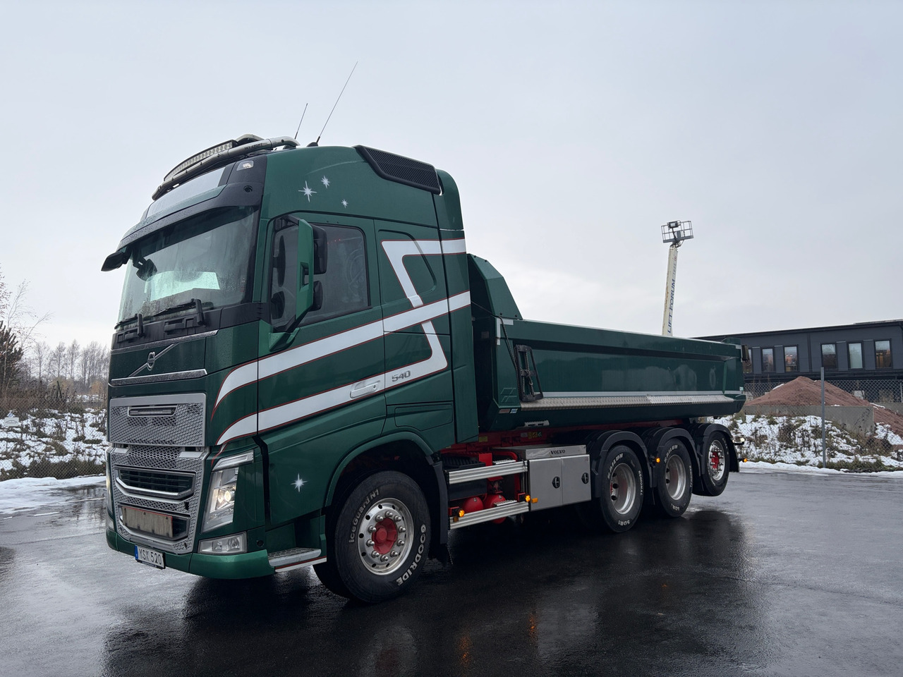 Volvo FH 540 - Truk jungkit: gambar 1 Volvo FH 540 - Truk jungkit: gambar 1