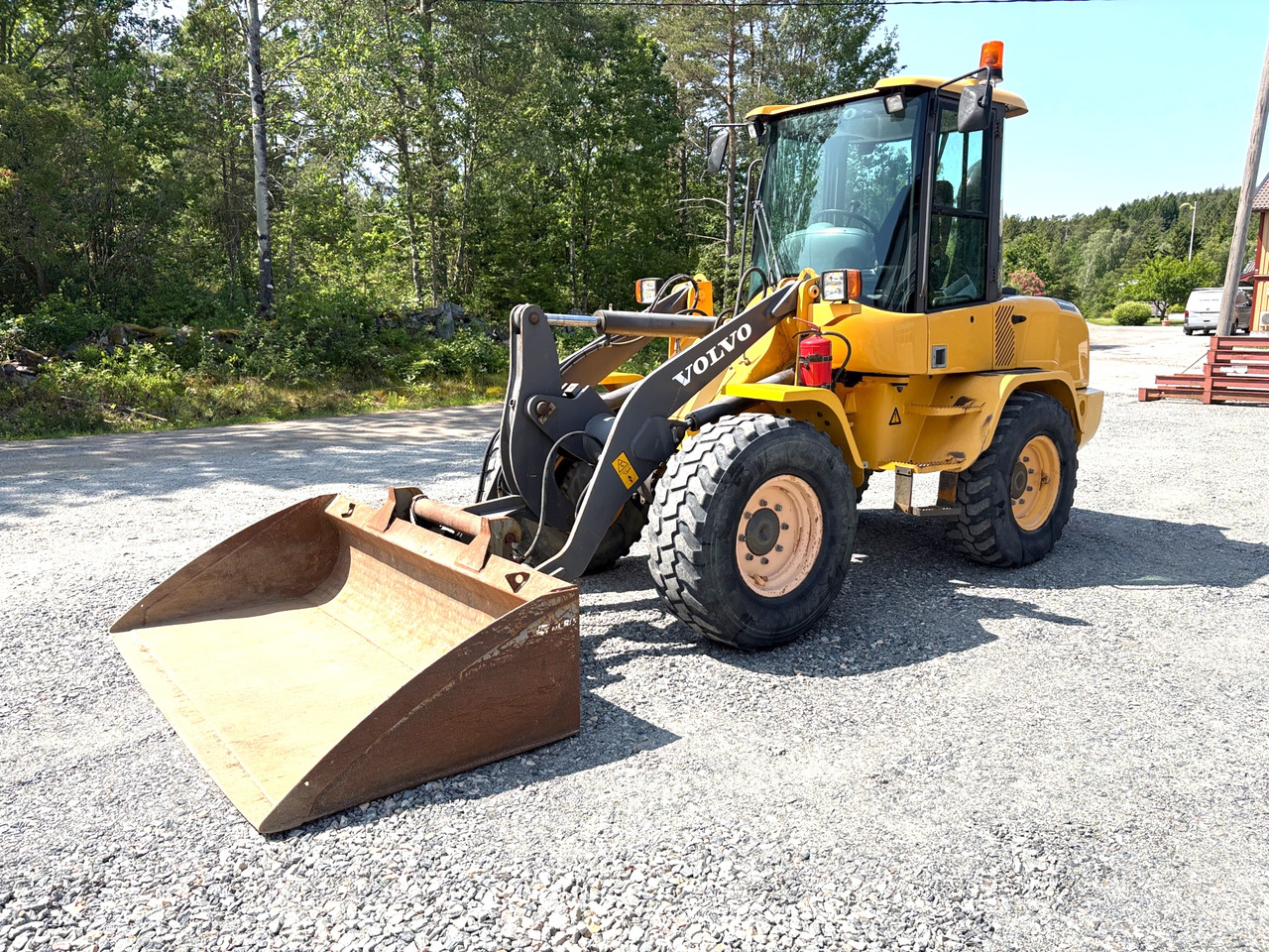 Volvo L30G - Wheel loader: gambar 1 Volvo L30G - Wheel loader: gambar 1