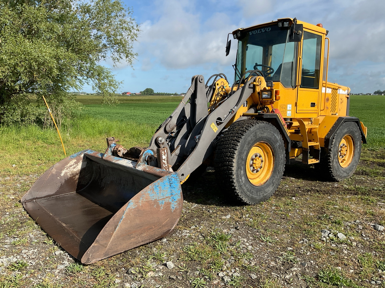 Volvo L50D - Wheel loader: gambar 1 Volvo L50D - Wheel loader: gambar 1