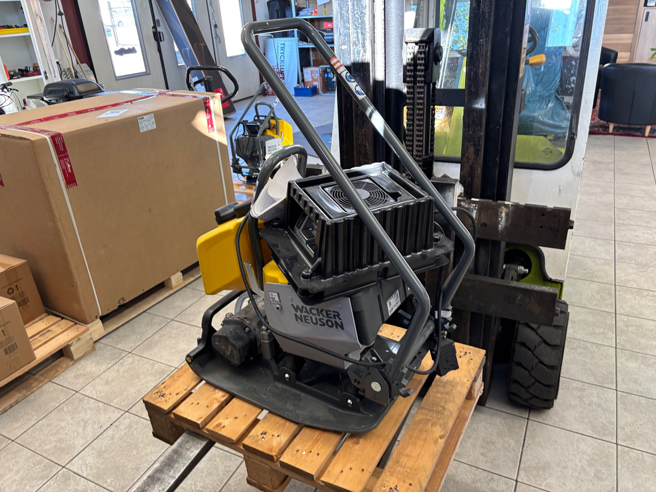 Wacker Neuson APS1340we - Pelat getar: gambar 1 Wacker Neuson APS1340we - Pelat getar: gambar 1