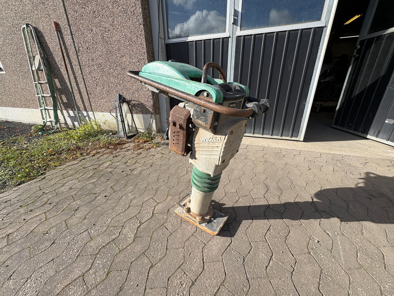 Wacker Neuson BS 500 - Pelat getar: gambar 1 Wacker Neuson BS 500 - Pelat getar: gambar 1