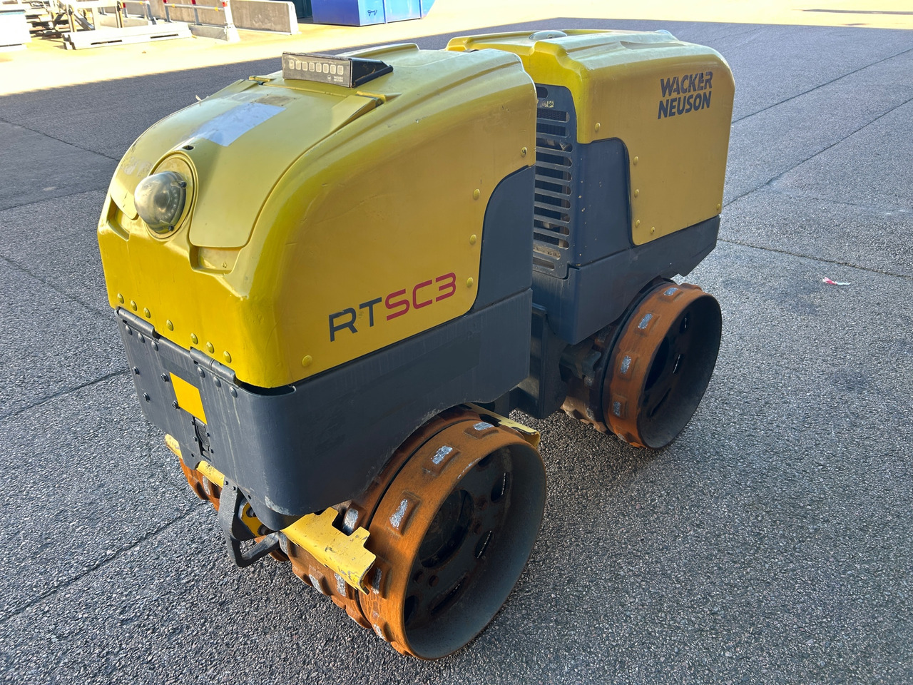 Wacker Neuson RTSC 3 Compatec - Roller mini: gambar 1 Wacker Neuson RTSC 3 Compatec - Roller mini: gambar 1