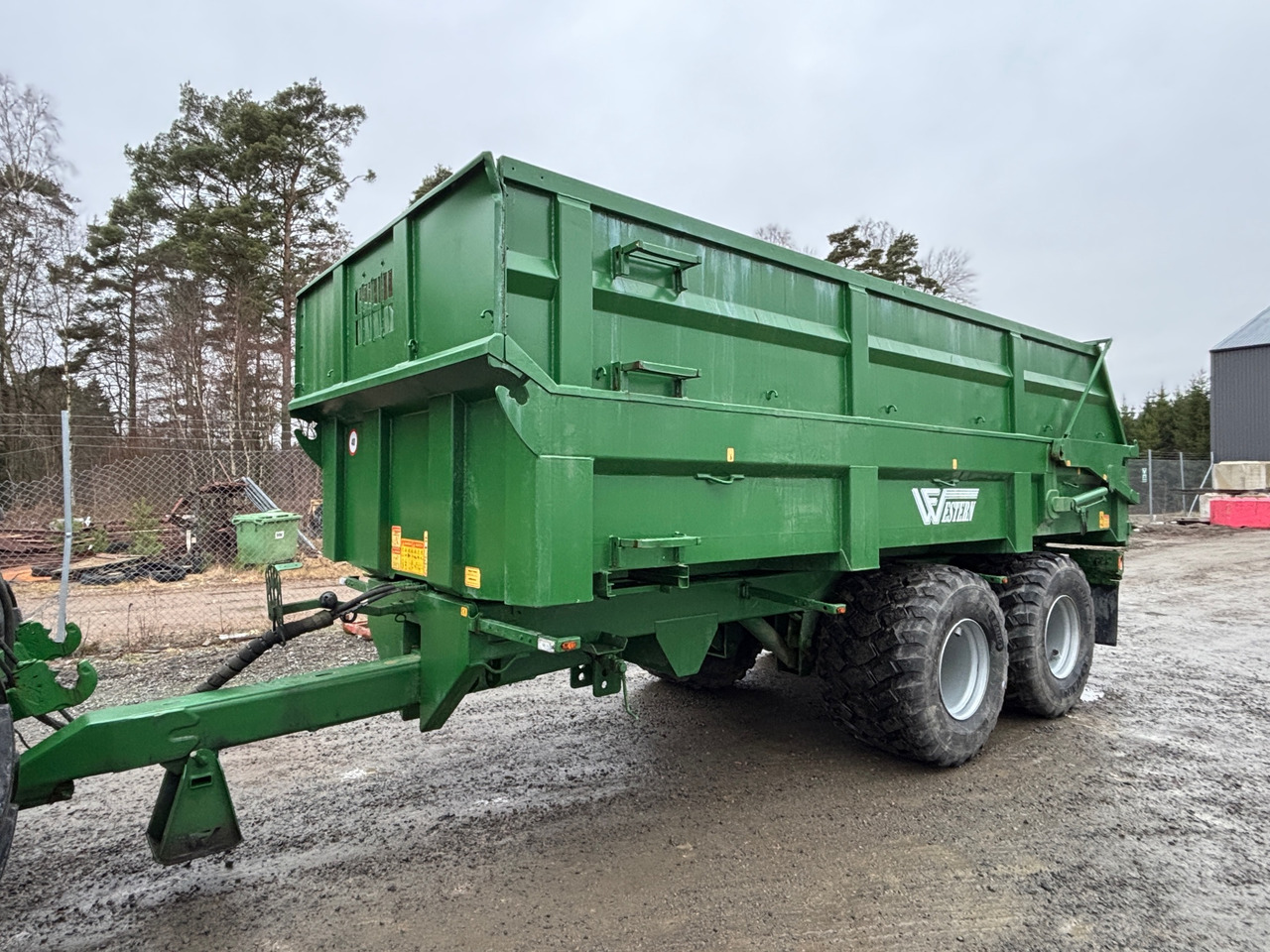 Western WF16DL - Trailer jungkit: gambar 1 Western WF16DL - Trailer jungkit: gambar 1