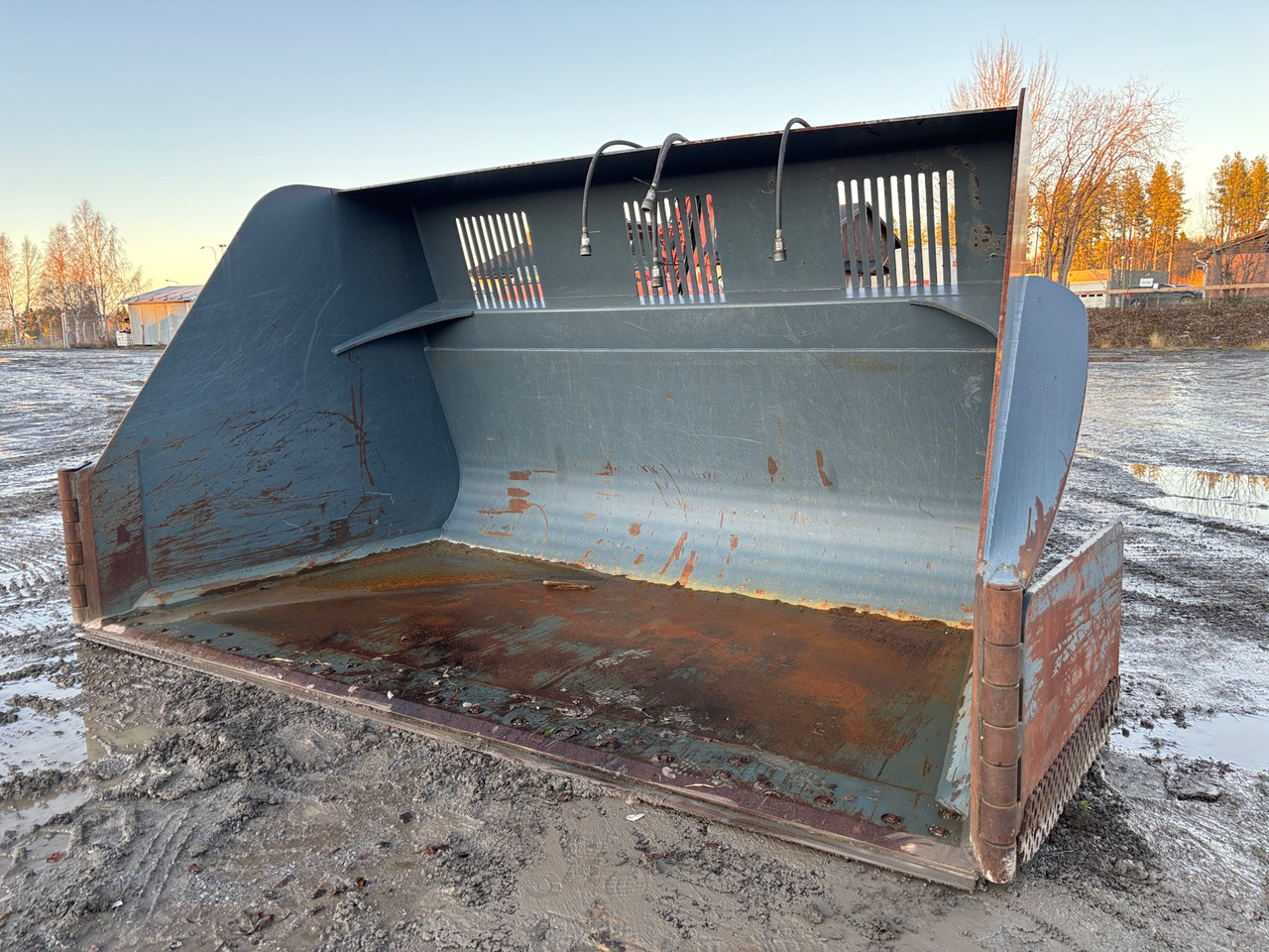 YPV KLS 16m3 - Ember: gambar 1 YPV KLS 16m3 - Ember: gambar 1