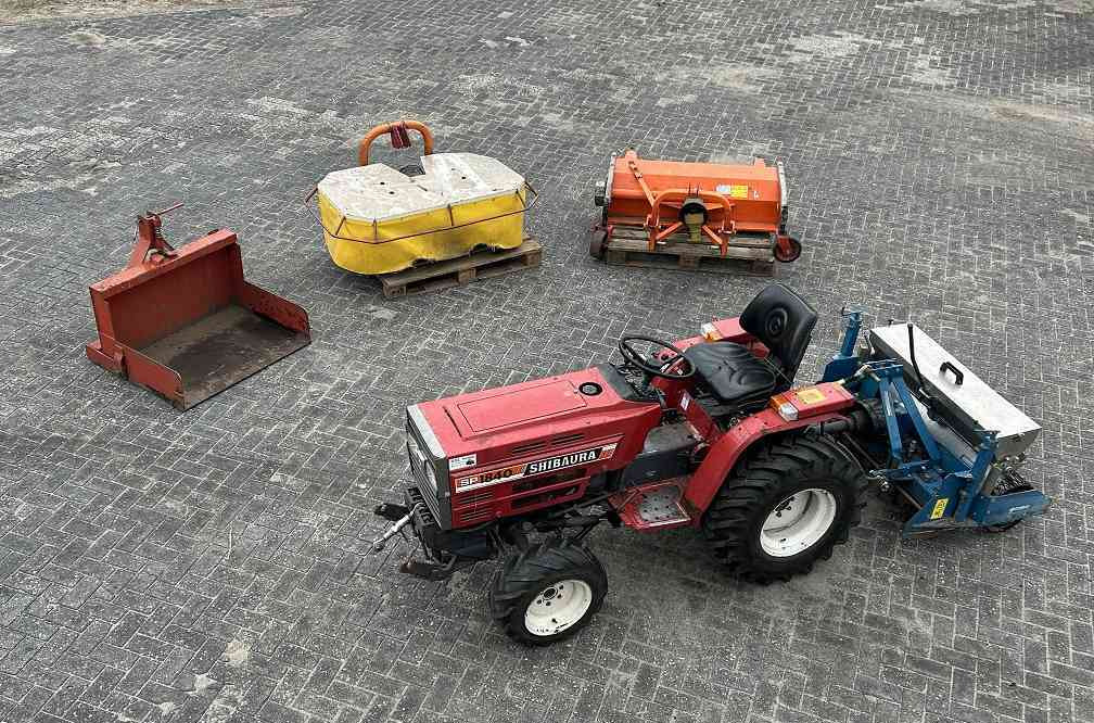 Shibaura sp 1840 - Traktor: gambar 1 Shibaura sp 1840 - Traktor: gambar 1