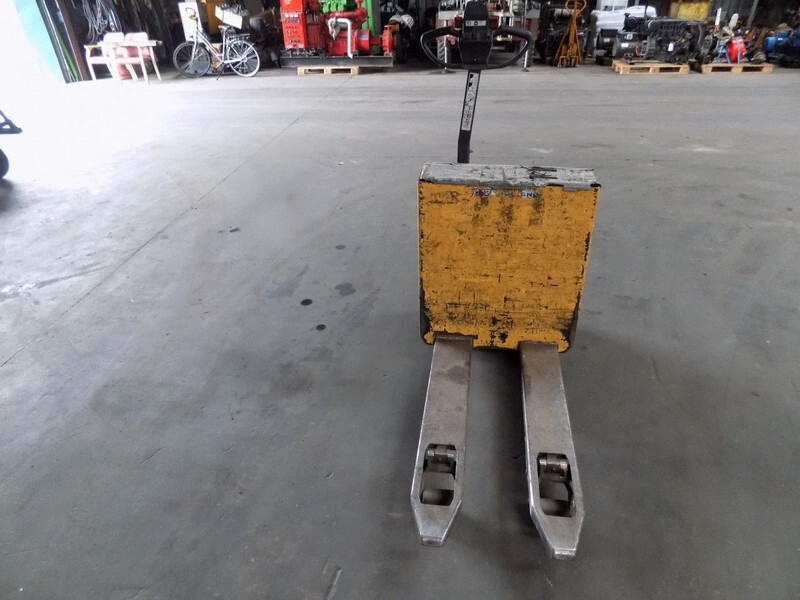 Atlet accu - Forklift listrik: gambar 2 Atlet accu - Forklift listrik: gambar 2