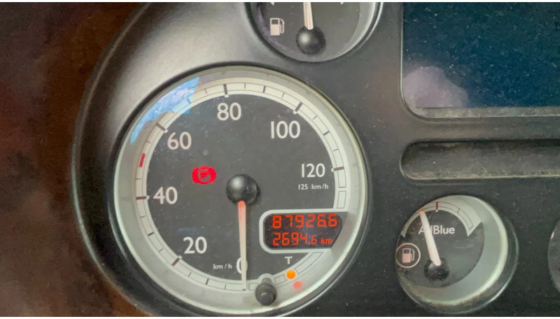 DAF CF 85.410 Schuifzijlen wagen 6x2 Daf CF85 - Truk box: gambar 5 DAF CF 85.410 Schuifzijlen wagen 6x2 Daf CF85 - Truk box: gambar 5