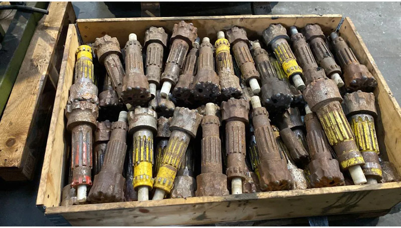 Diversen Sandvik Atlas copco Halco Drill Head rock bit 3.5 and 4 inch - Anjungan pengeboran: gambar 1 Diversen Sandvik Atlas copco Halco Drill Head rock bit 3.5 and 4 inch - Anjungan pengeboran: gambar 1