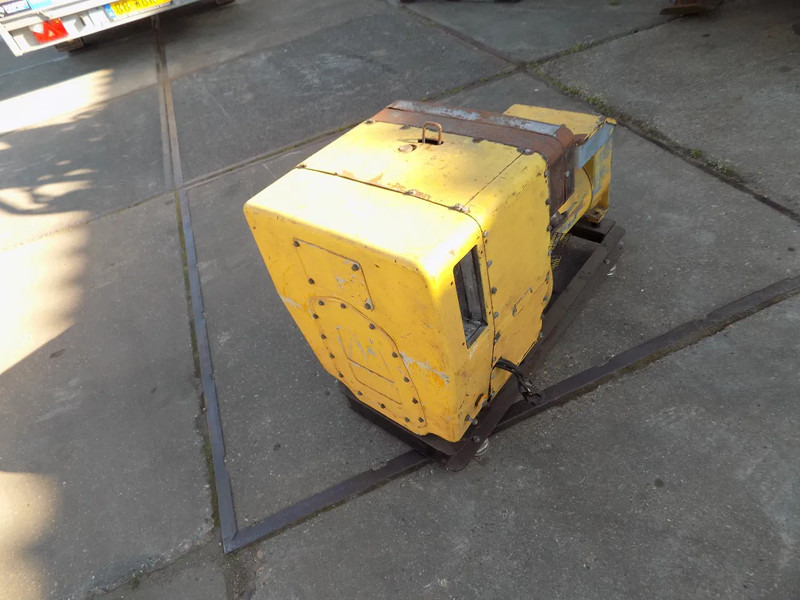 Genset Hatz generator: gambar 6