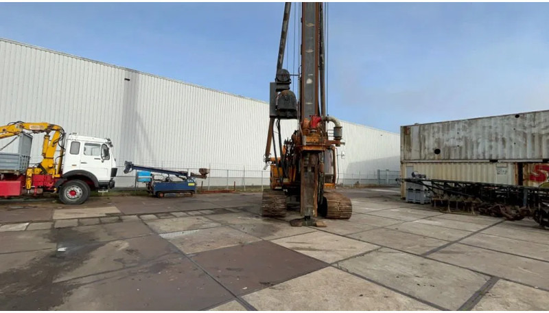 Hitachi EX200 LC Driller - Anjungan pengeboran: gambar 4 Hitachi EX200 LC Driller - Anjungan pengeboran: gambar 4