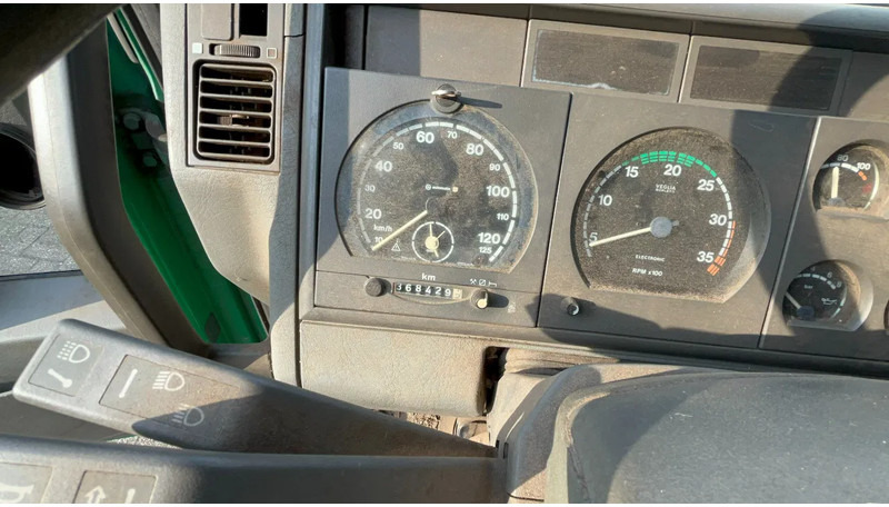 Iveco Eurocargo EUrocargo 85E15 of 80E15 - Truk dengan terpal samping: gambar 3 Iveco Eurocargo EUrocargo 85E15 of 80E15 - Truk dengan terpal samping: gambar 3