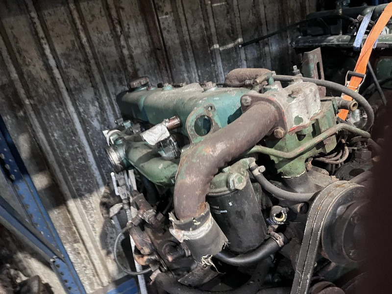 Volvo D60A met transmissie - Mesin untuk Truk: gambar 1 Volvo D60A met transmissie - Mesin untuk Truk: gambar 1