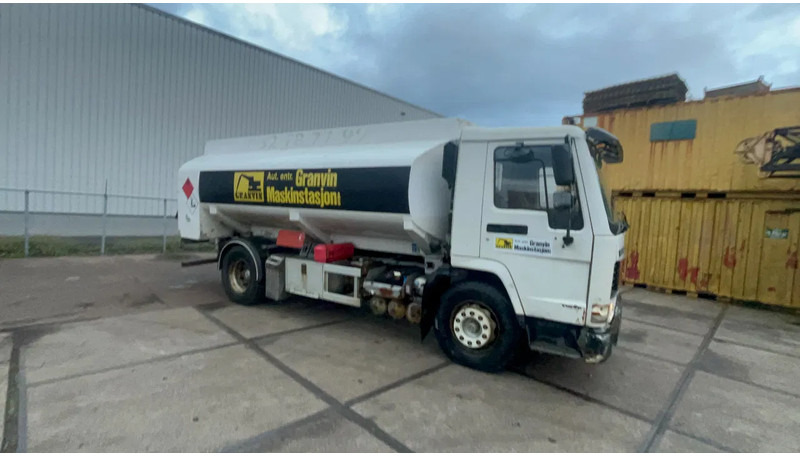 Volvo FL 7 Volvo FL7 285 Fuel tanker 4x2 - Truk tangki: gambar 5 Volvo FL 7 Volvo FL7 285 Fuel tanker 4x2 - Truk tangki: gambar 5