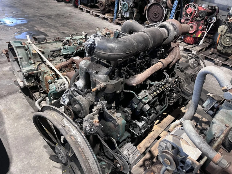 Volvo TD70G met scheeps keerkoppeling - Mesin untuk Truk: gambar 1 Volvo TD70G met scheeps keerkoppeling - Mesin untuk Truk: gambar 1