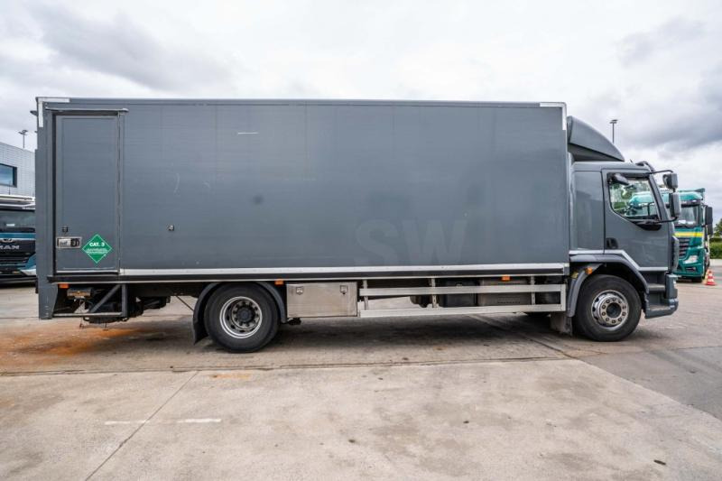 DAF LF 55.220(19 T-E6 )+DHOLLANDIA 2TON - Truk box: gambar 3 DAF LF 55.220(19 T-E6 )+DHOLLANDIA 2TON - Truk box: gambar 3