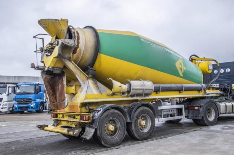 DE BUF BETON MIXER/MALAXEUR/MISCHER-12M3 - Semi-trailer mixer beton: gambar 3 DE BUF BETON MIXER/MALAXEUR/MISCHER-12M3 - Semi-trailer mixer beton: gambar 3