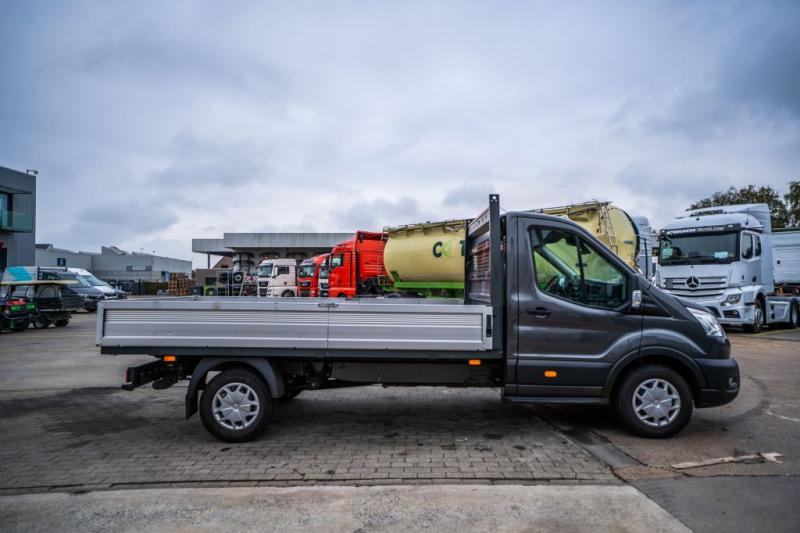 Ford TRANSIT 2.0 TDCI - Van flatbed: gambar 3 Ford TRANSIT 2.0 TDCI - Van flatbed: gambar 3