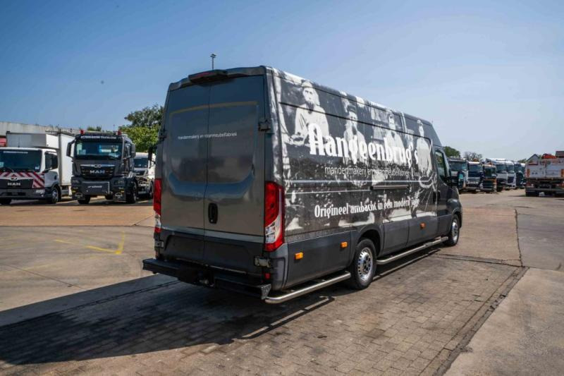Iveco DAILY 35S16 - Van panel: gambar 4 Iveco DAILY 35S16 - Van panel: gambar 4