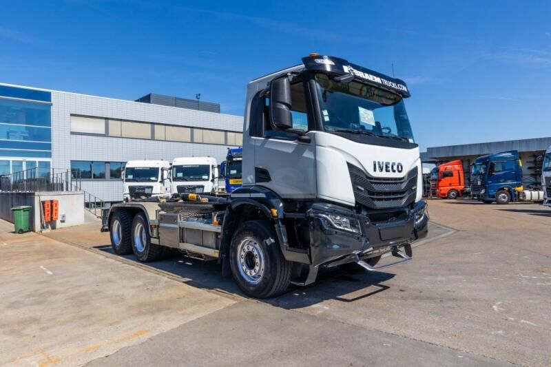 Iveco X-WAY 460 - Hook lift: gambar 3 Iveco X-WAY 460 - Hook lift: gambar 3
